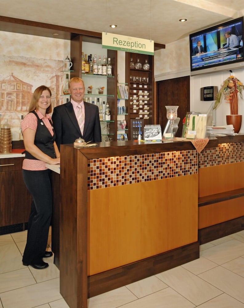 HOTEL MAURER 5/50