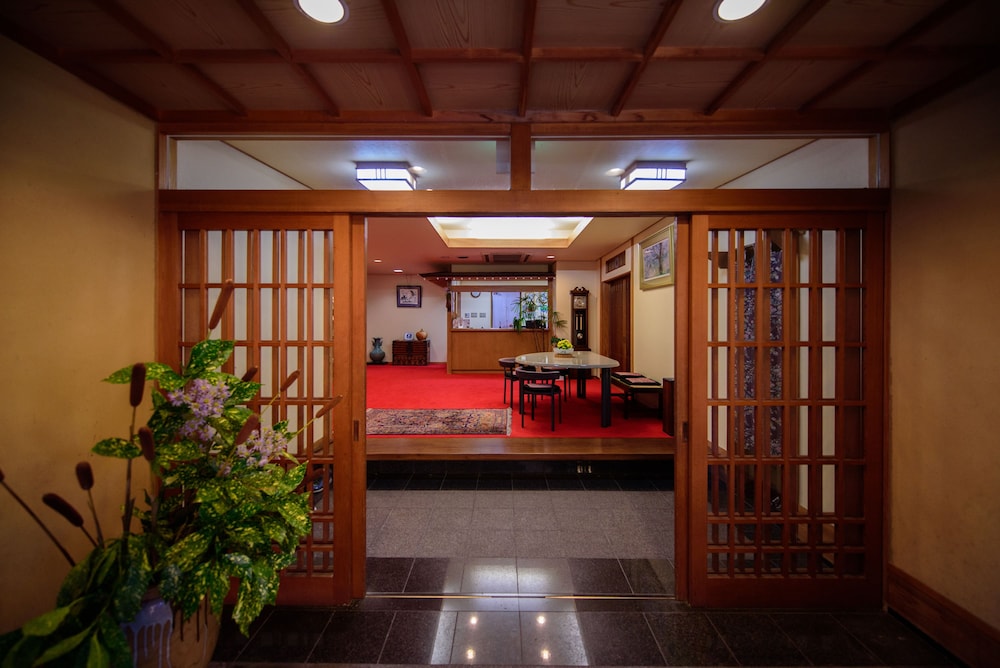 Yufuin Onsen Wafu Ryokan Tsuenosho 3/29