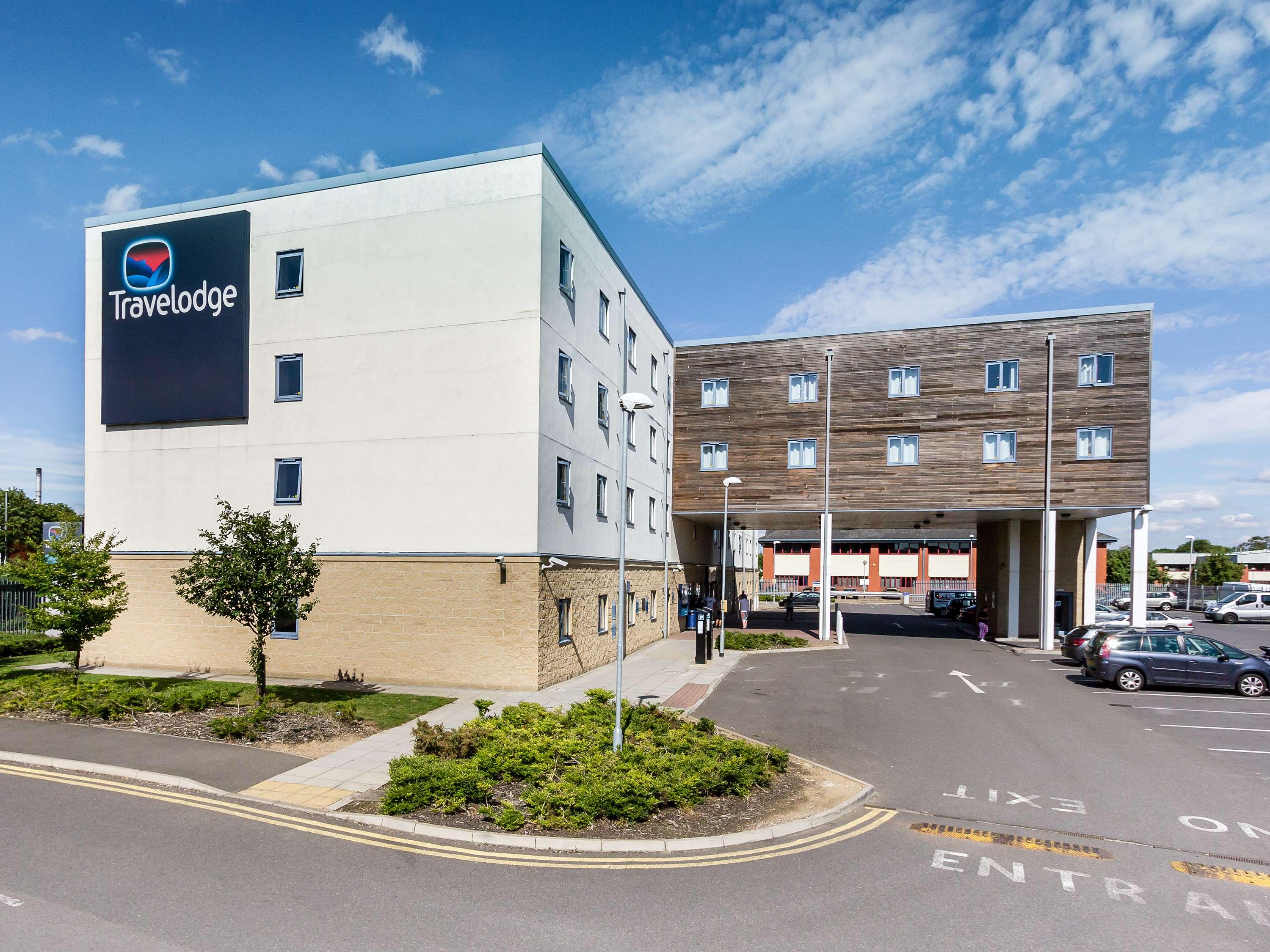 Travelodge Sunbury M3 28/29