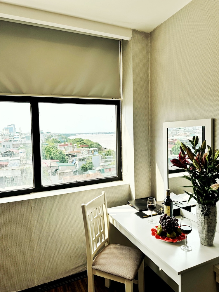 Sunrise Hanoi Hotel 36/48