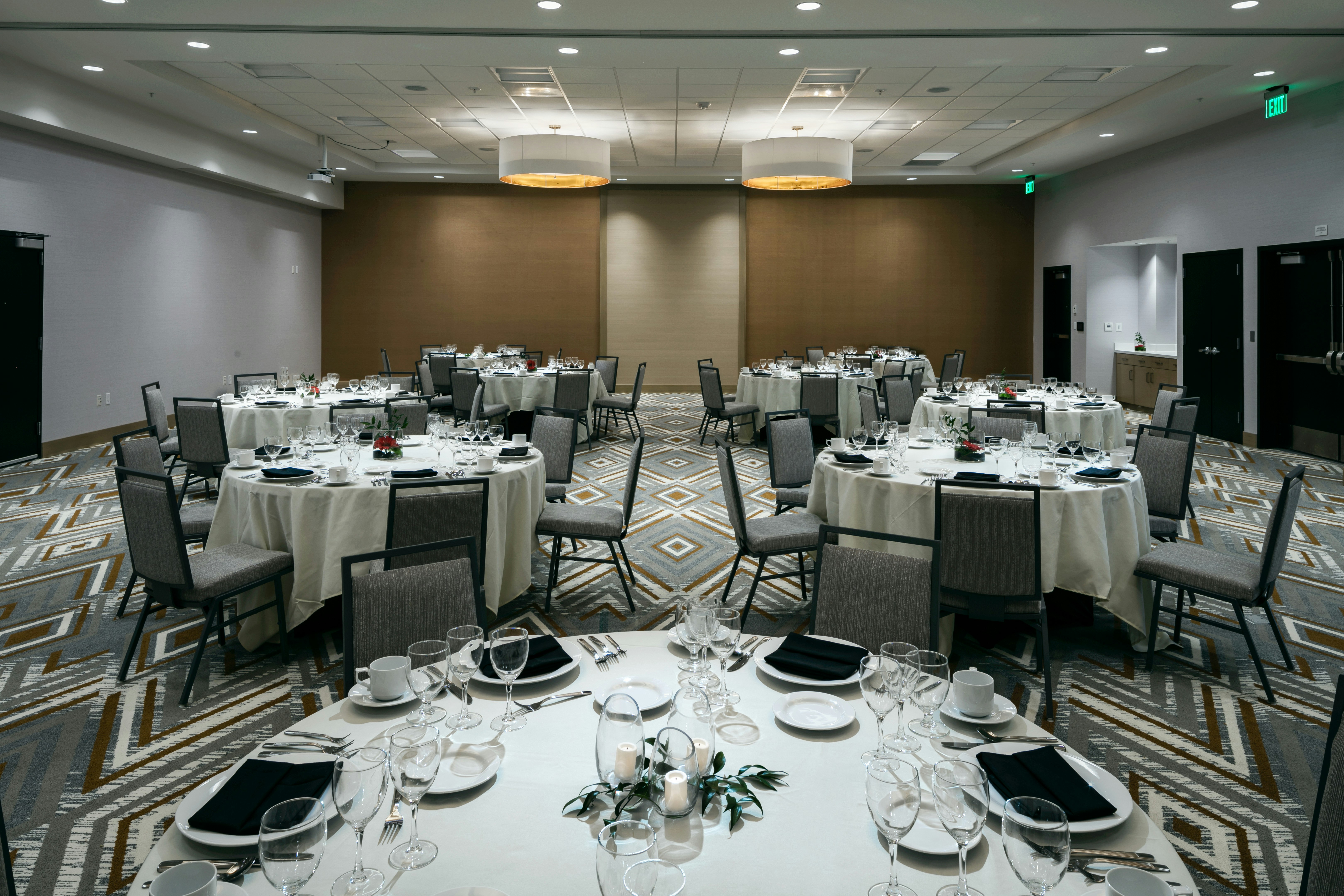 Hilton Garden Inn Seattle Bellevue Downtown 65/70