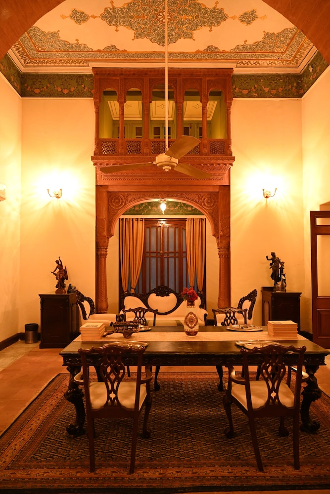Laxmi Niwas Palace 26/65