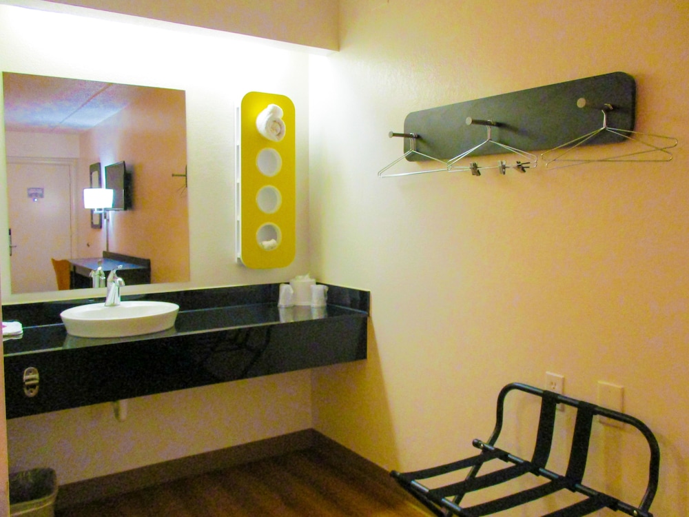 Motel6 Memphis, TN - Downtown 58/58