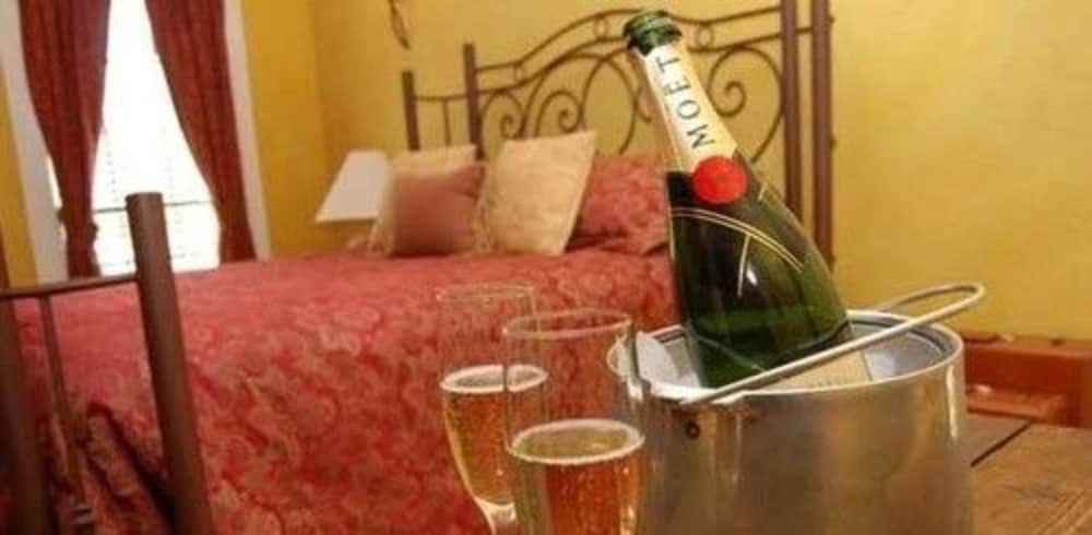The Lakehouse Bed & Breakfast 4/46
