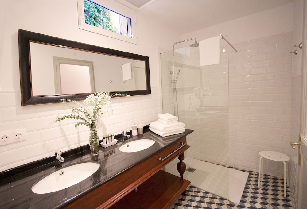 Art Boutique Hotel Chamarel 77/81