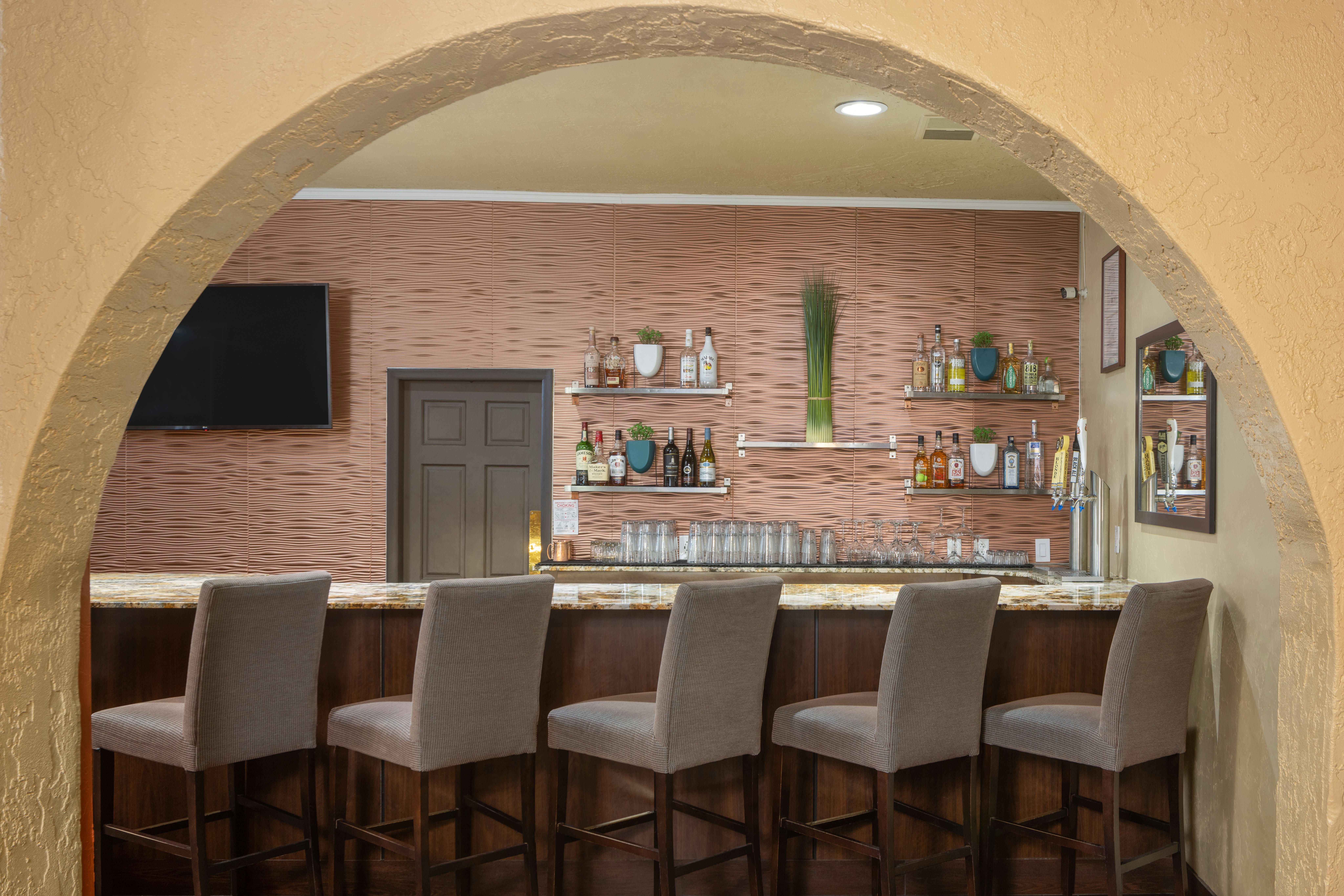 Doubletree Suites By Hilton Tucson-Williams Center 42/61