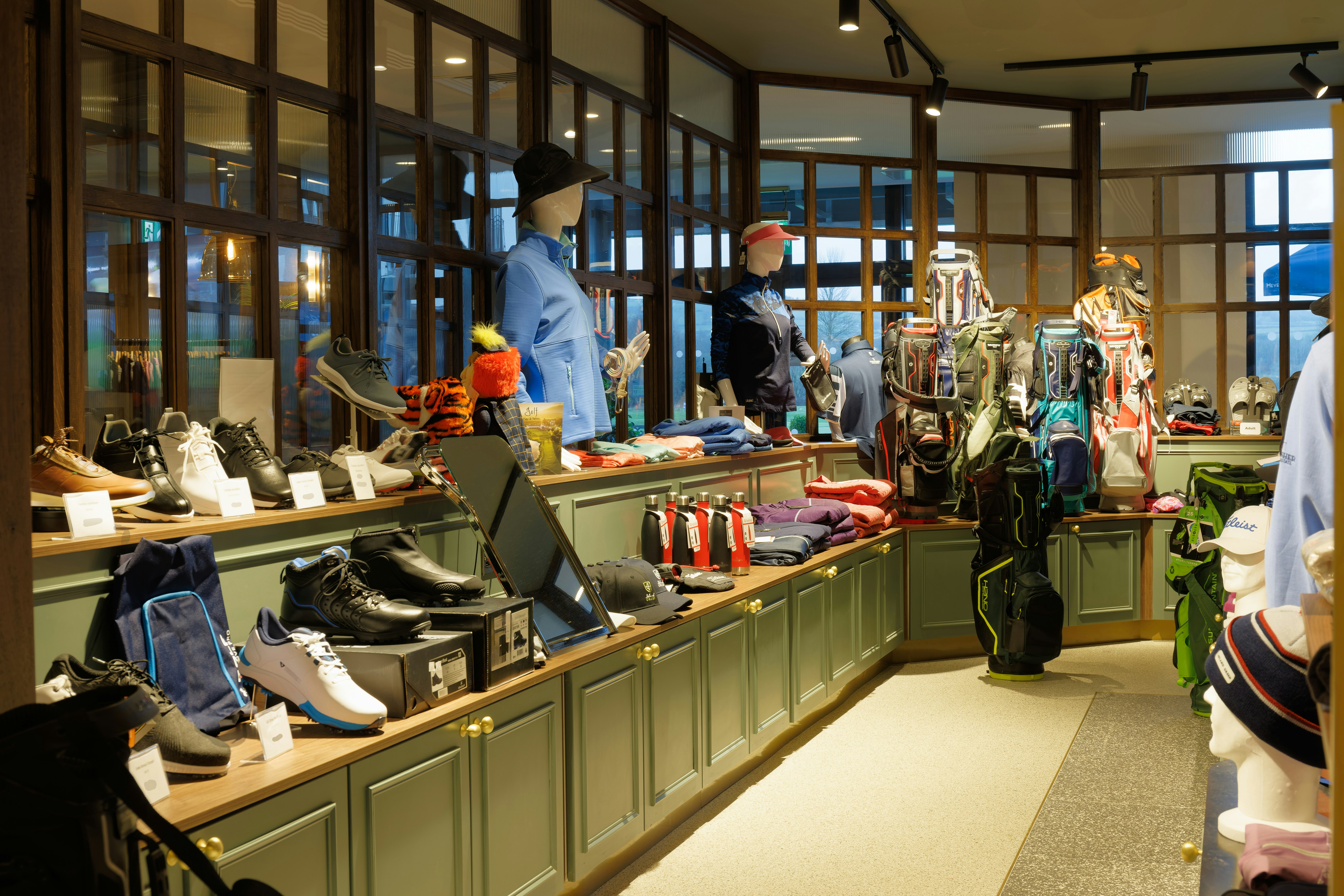 DoubleTree by Hilton Belfast Templepatrick Golf & Country Club 28/76