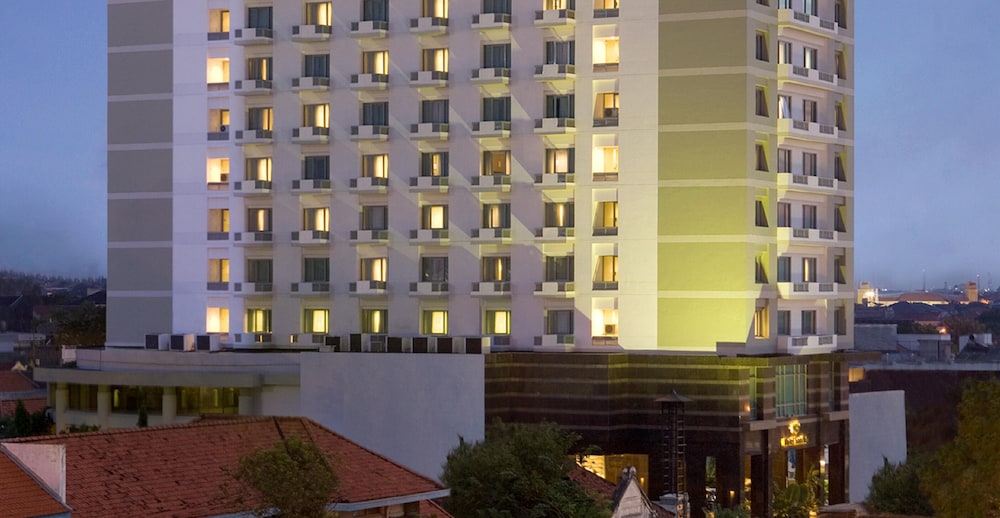 Hotel Santika Pandegiling 1/55