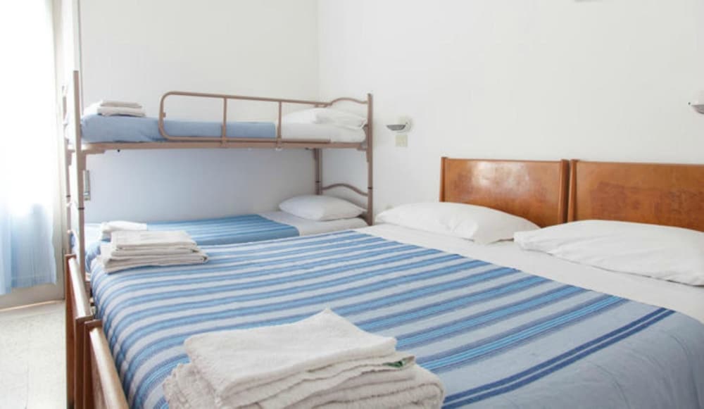 Hotel Ronconi 5/38