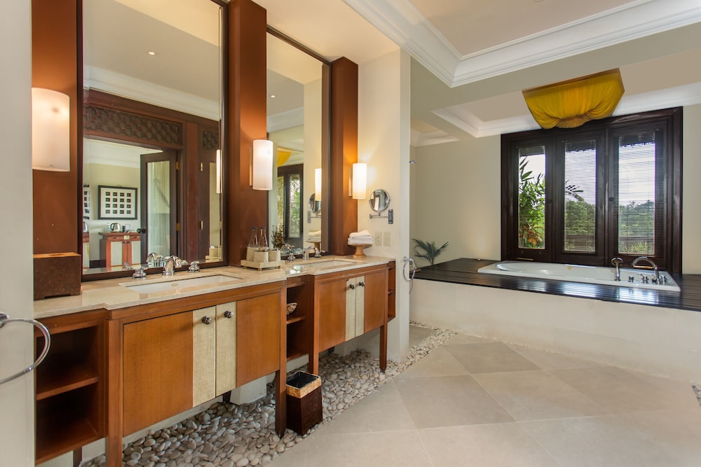 Anhera Suite and Spa 48/48