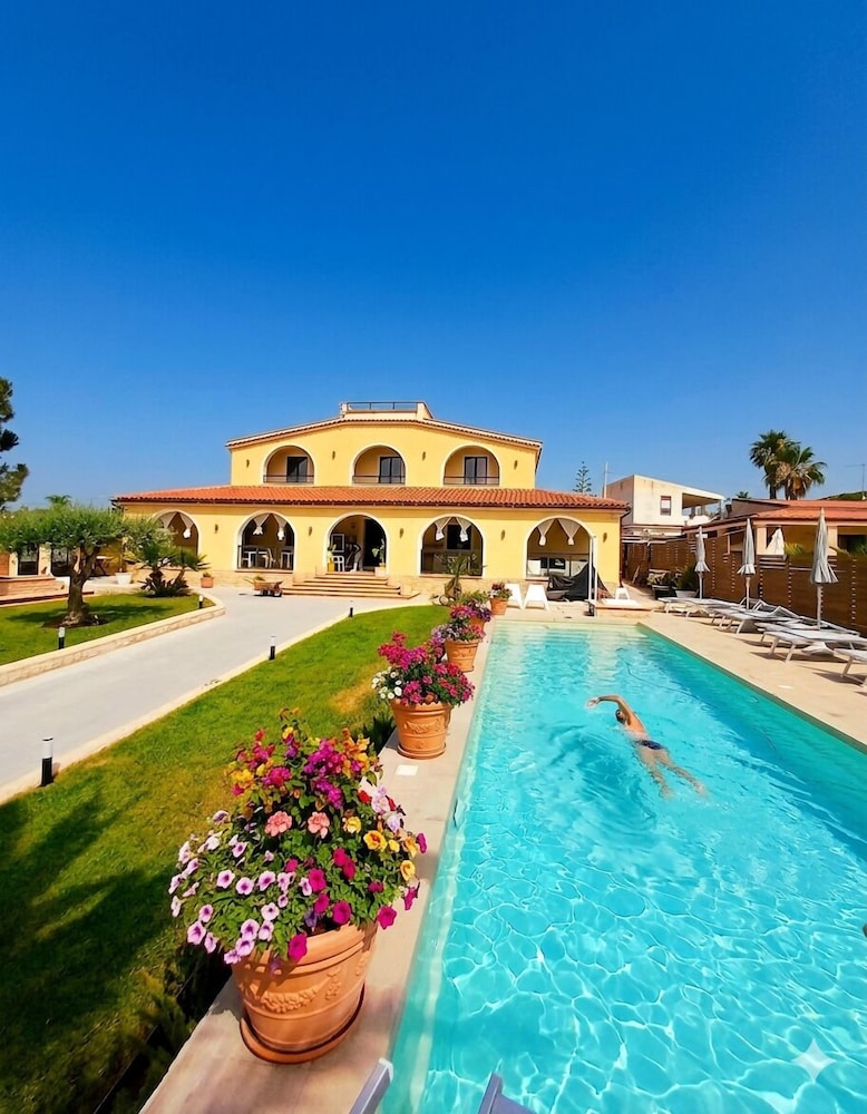 Sunset Bed And Breakfast Villa 56/56