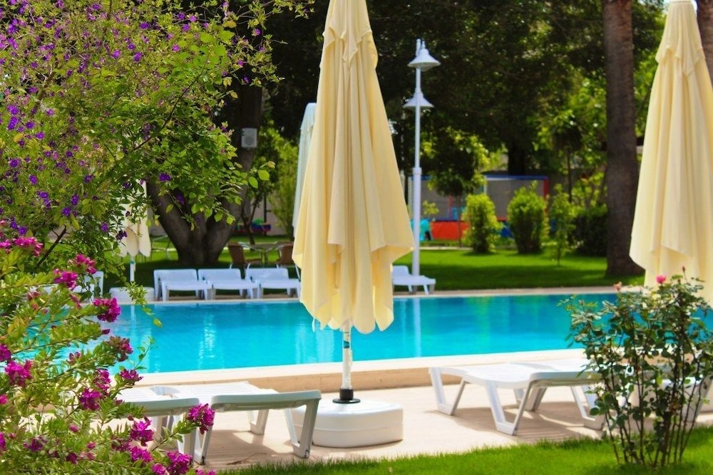 Grand Emir Hotel & SPA 11/85
