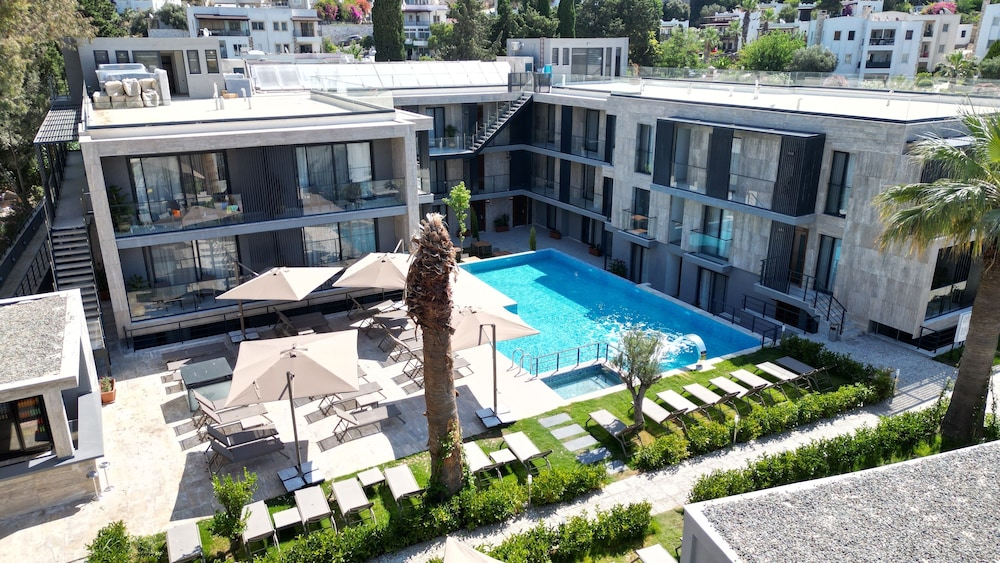 Chronos Beach Hotel 2/50