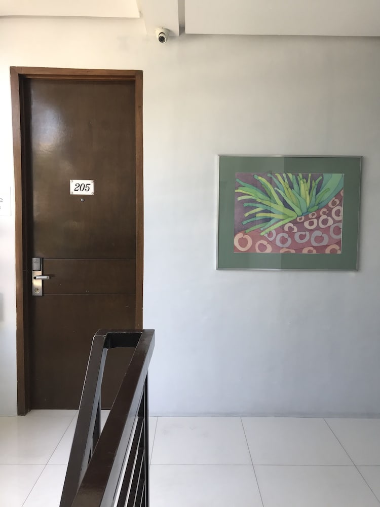 The Purple Tree Bed & Breakfast 12/36