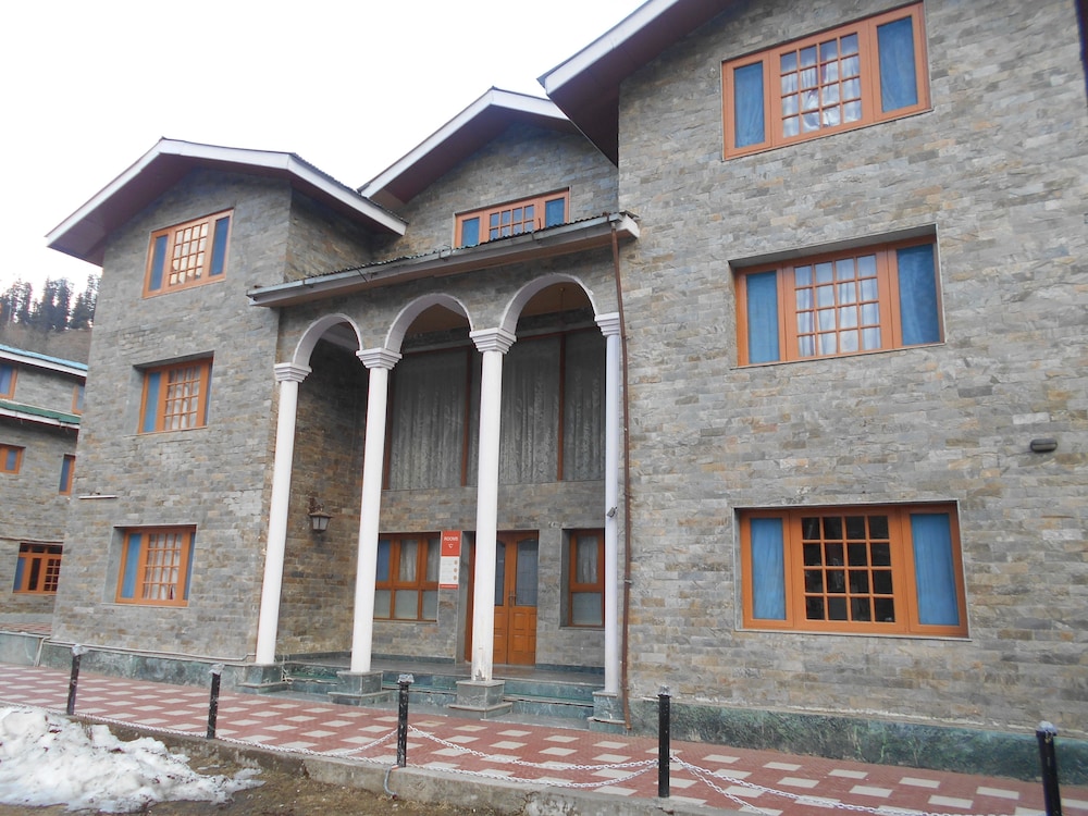 Hotel Abshar 4/23