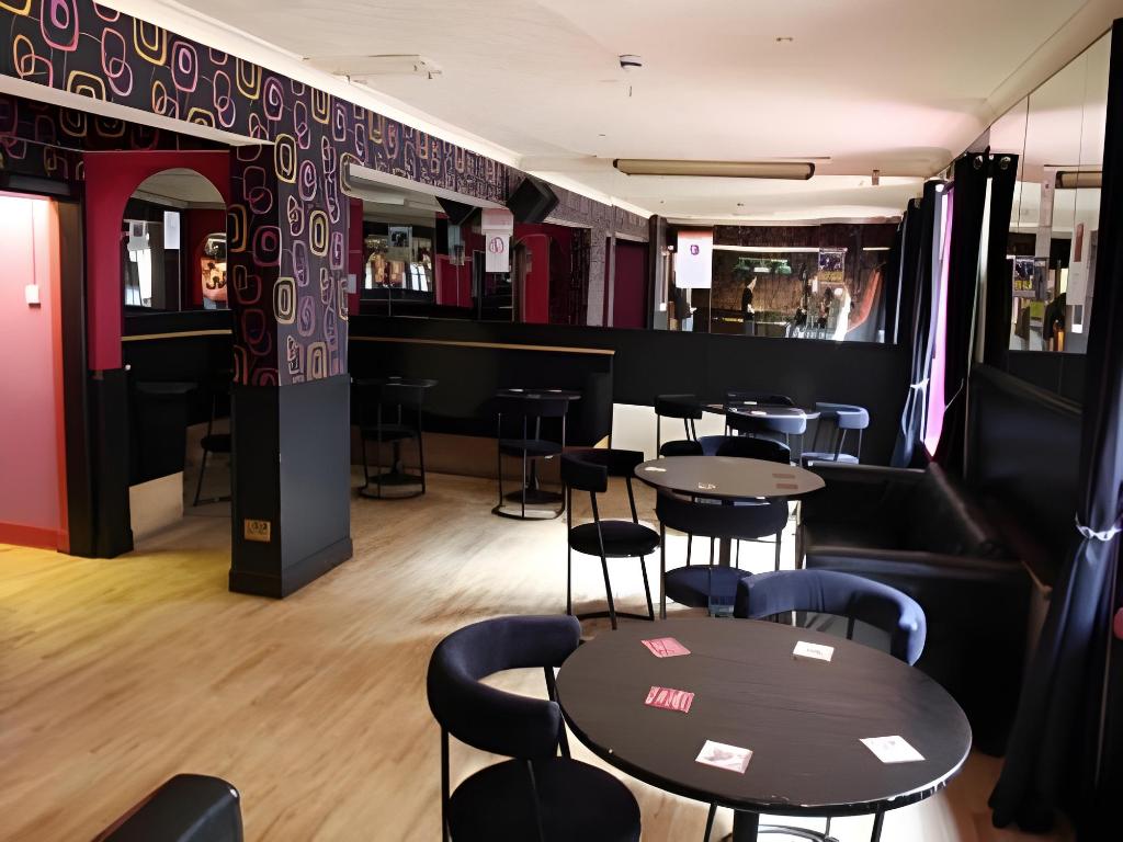 White Hart Hotel 8/9