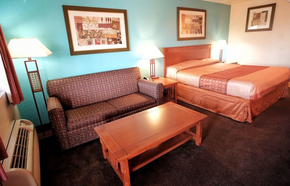 Claridge Inn 37/57