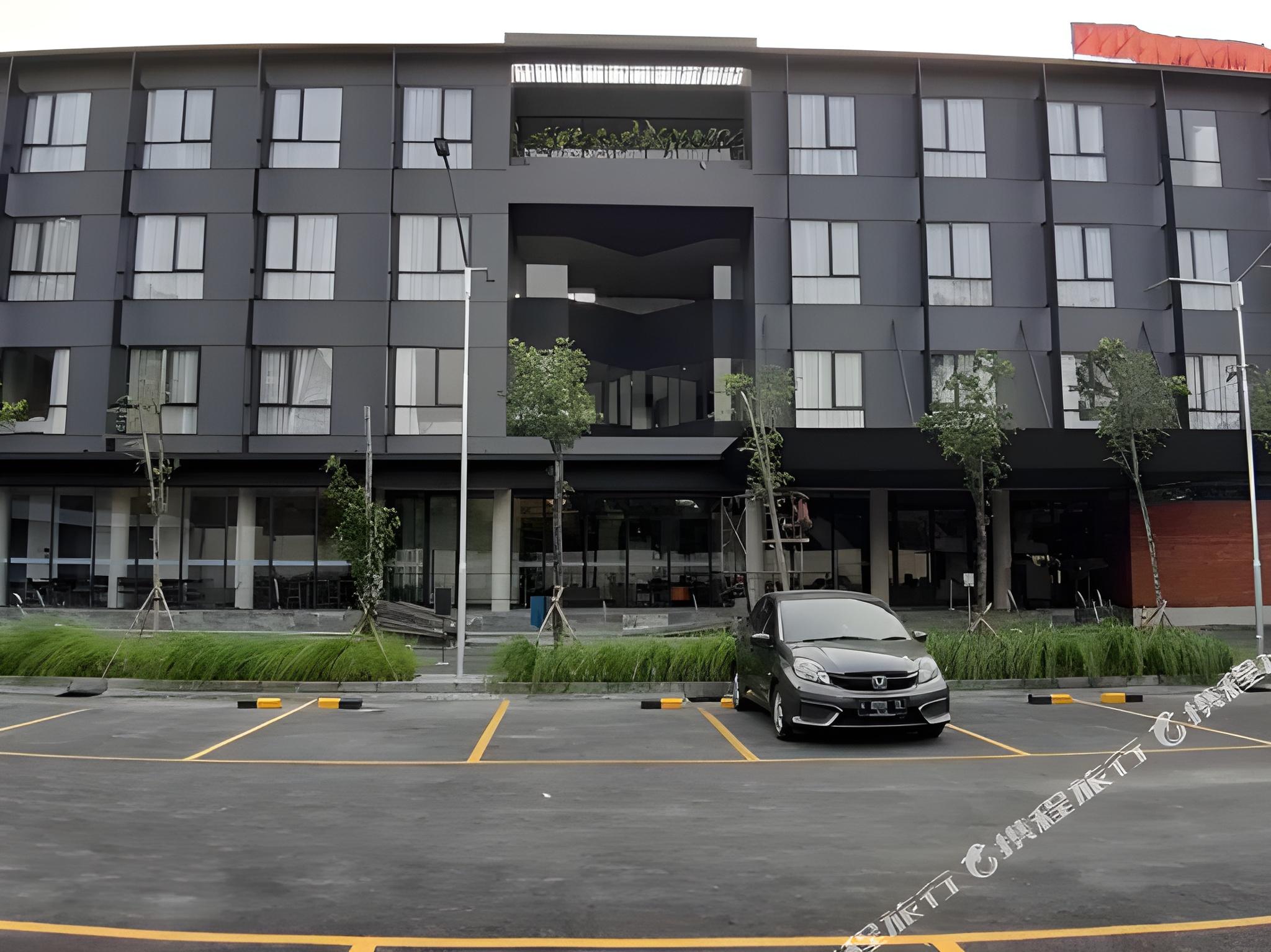 Mahima Hotel Semarang 62/67