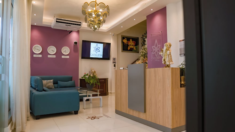 Cataleya Hotel 7/50