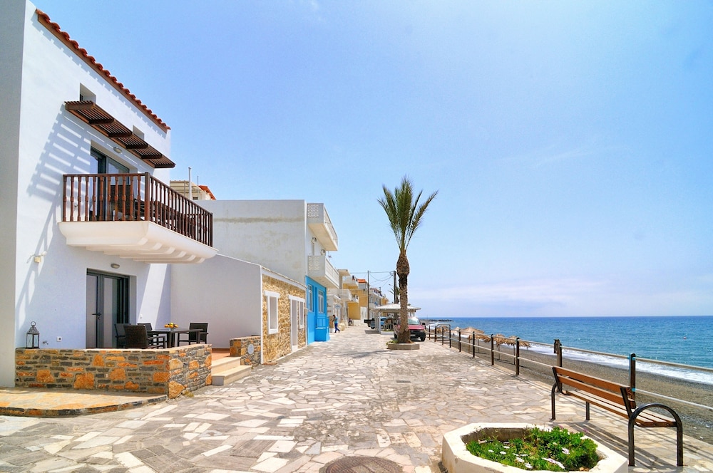 MYRTOS MARE SUITES 40/46