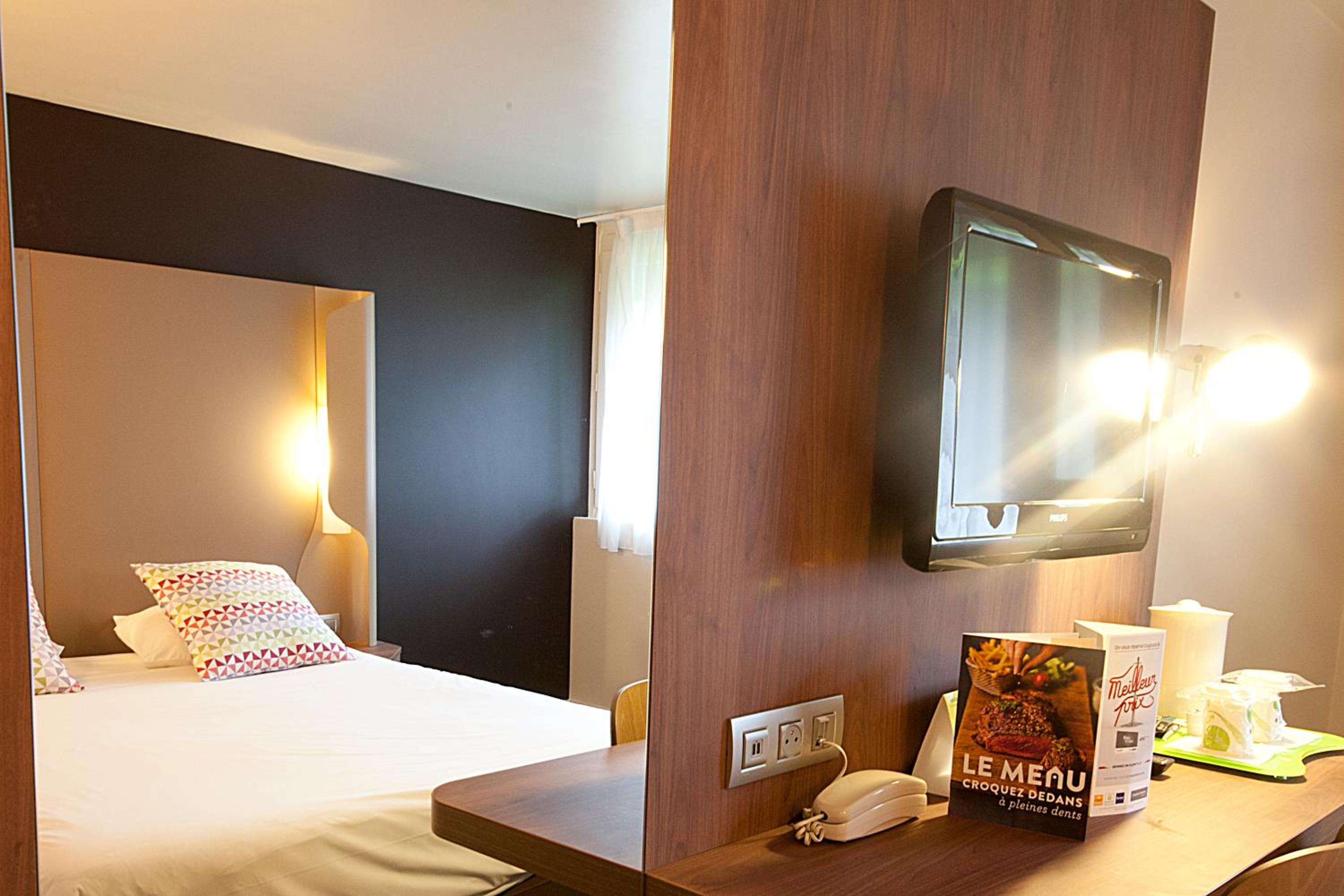 غرفة بسرير مزدوج، Hotel Campanile Clermont Ferrand Sud - Aubiere 4/8
