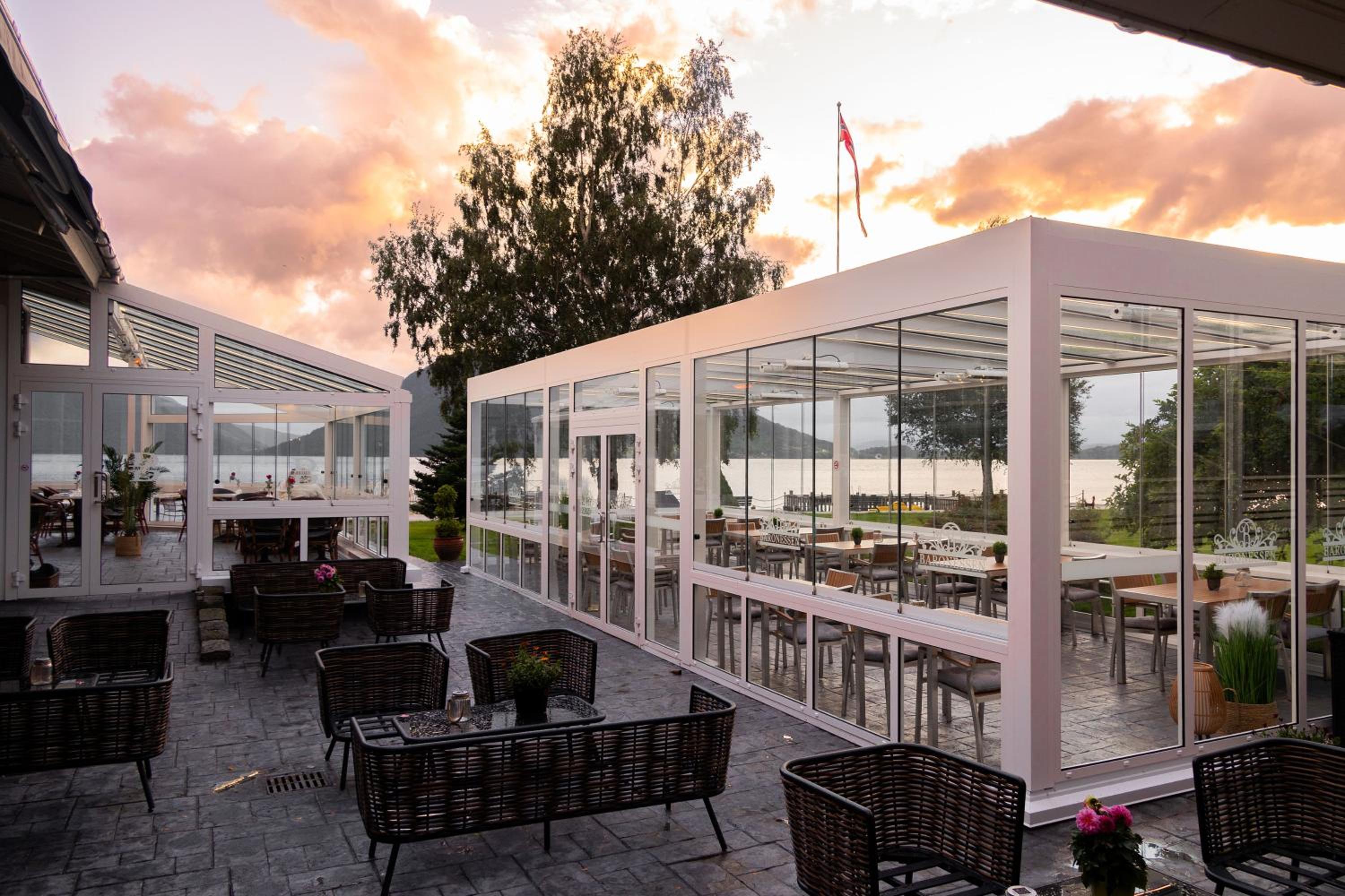 Rosendal Fjordhotel 3/50