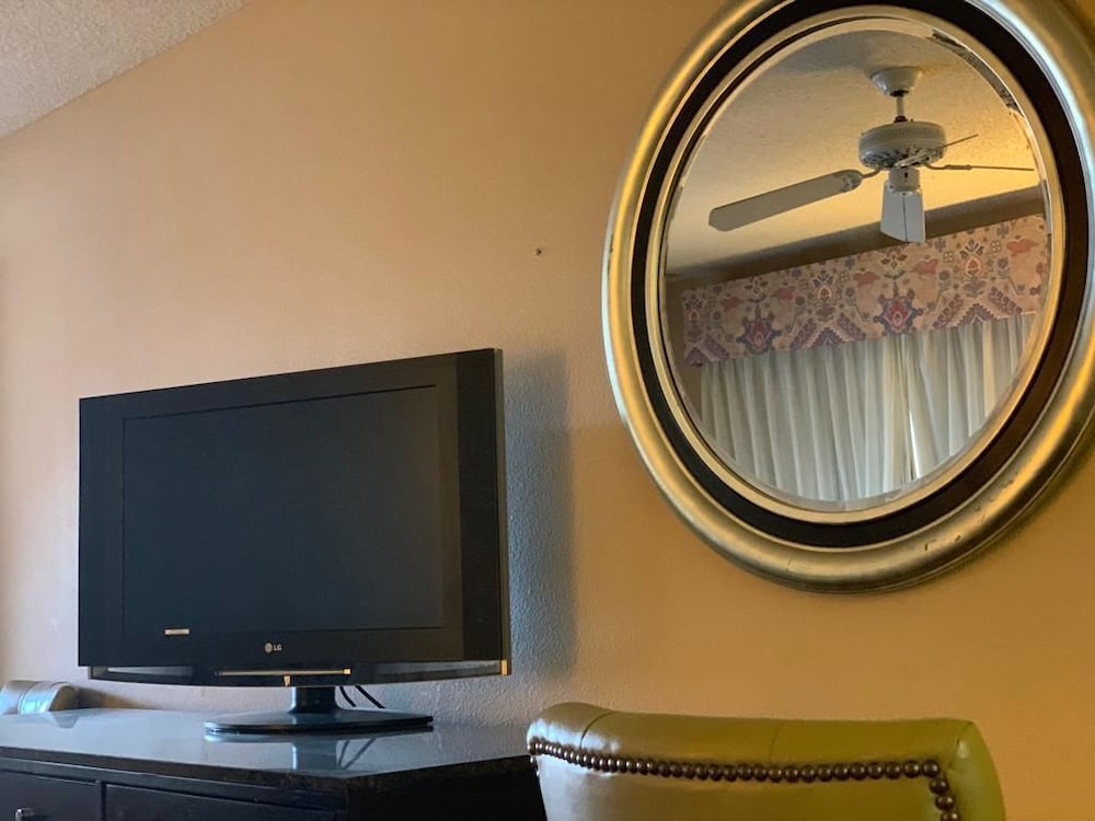 Calipatria Inn and Suites 14/22