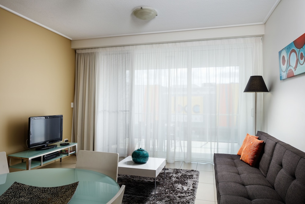 Central Holborn Apartments 42/71