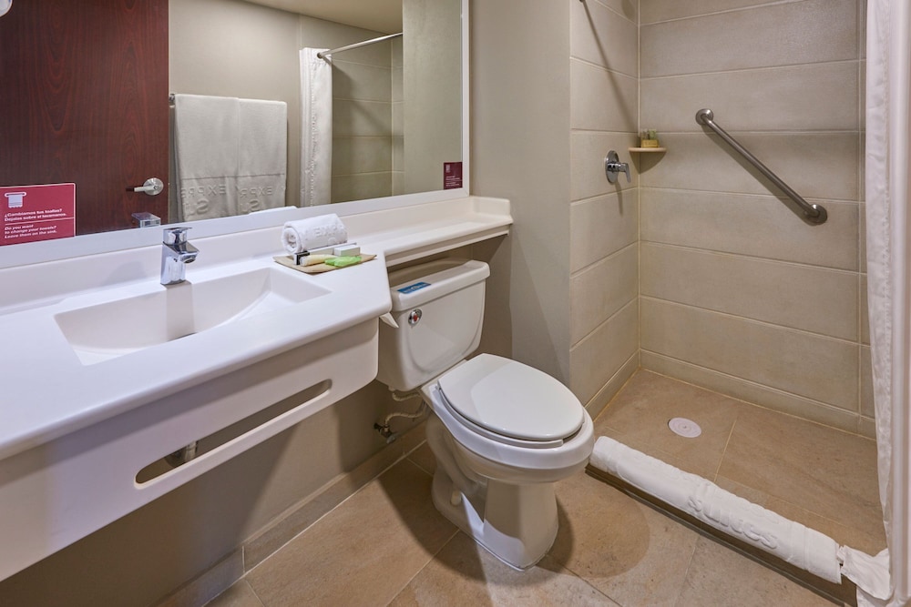 City Express Suites by Marriott Tijuana Rio 45/50