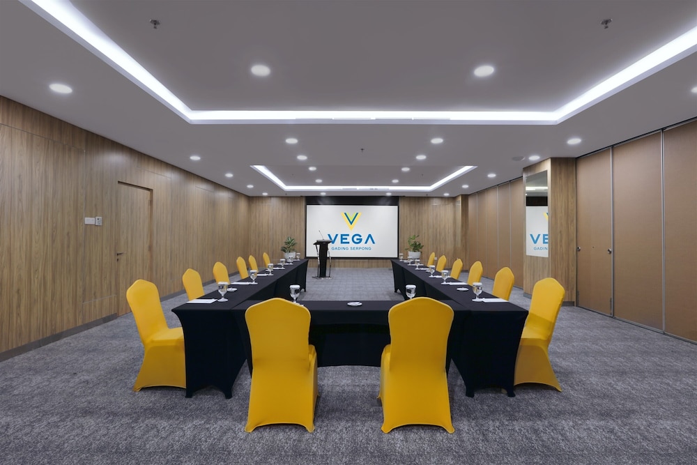Vega Hotel Gading Serpong 52/65