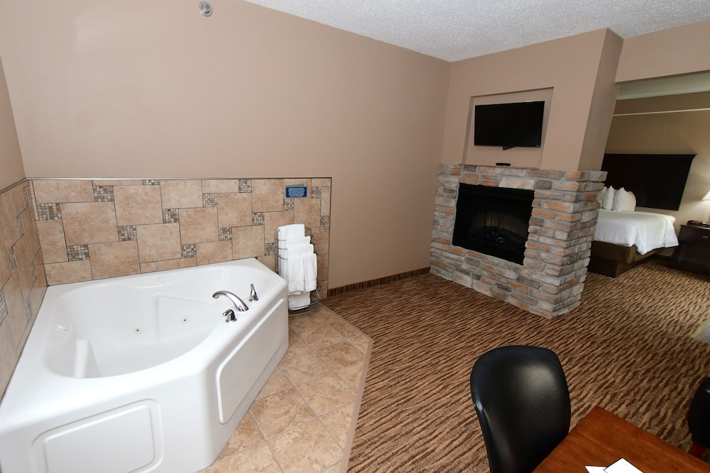 Boulders Inn Amp Suites Denison 18/28