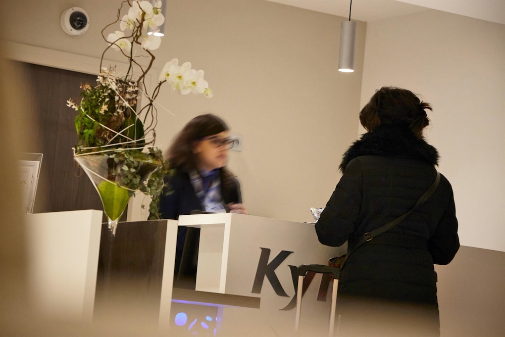 KYRIAD TROYES CENTRE 41/50