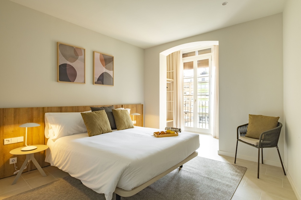 Aspasios Garden Apartments 5/46