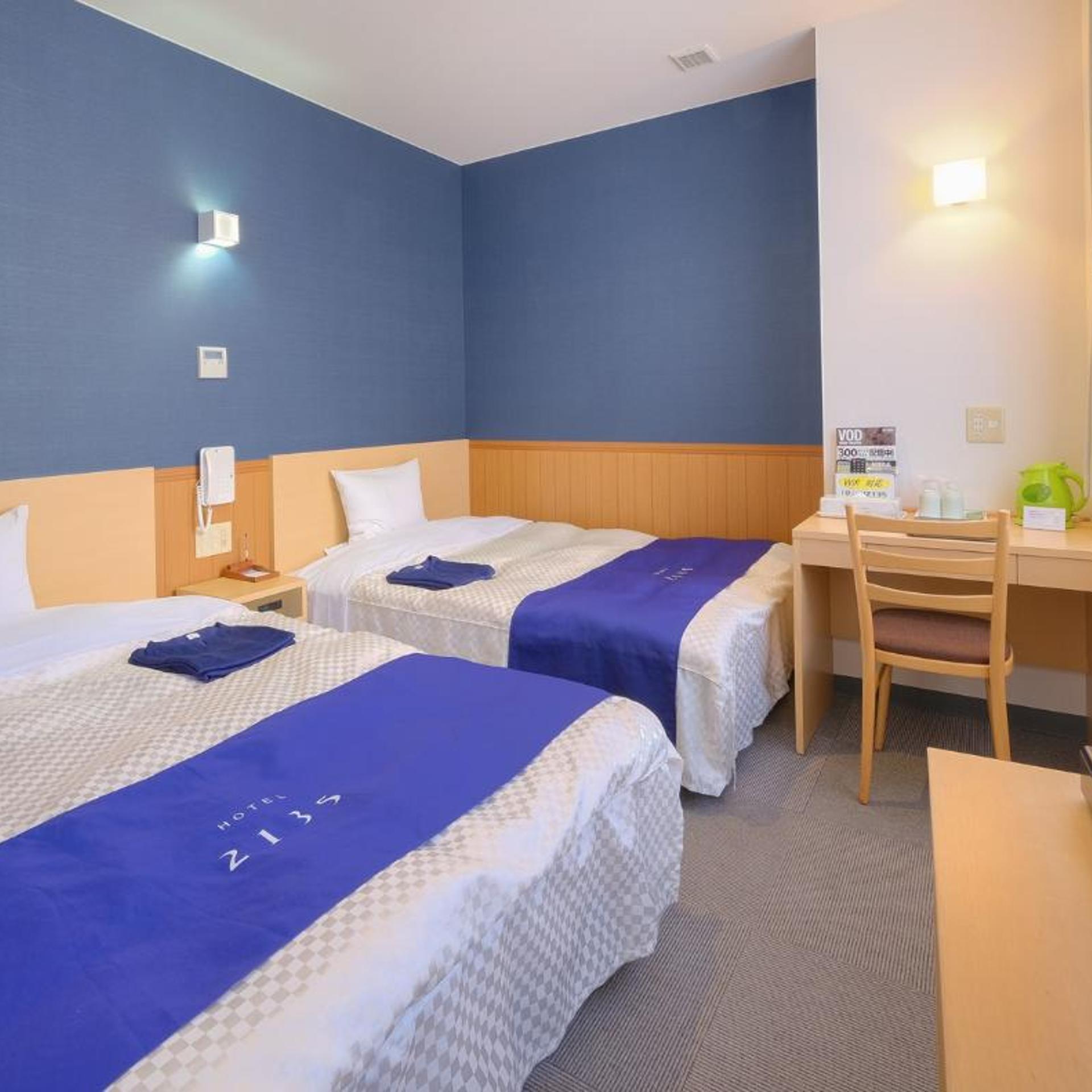 Hotel 2135 16/50