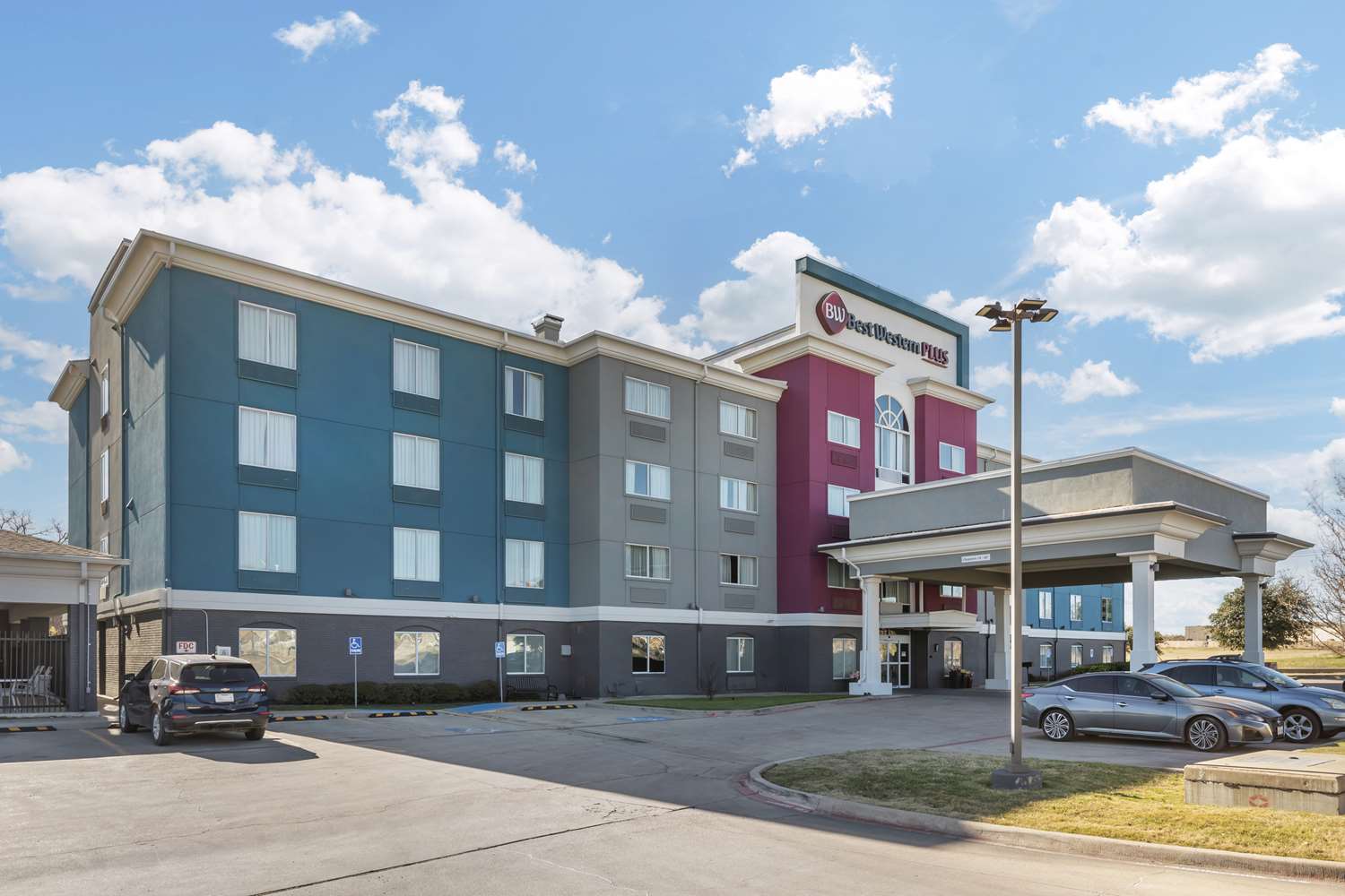 Best Western Plus Stephenville Inn 13/13