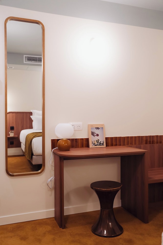 HOTEL CAMELIA INTERNATIONAL 26/50
