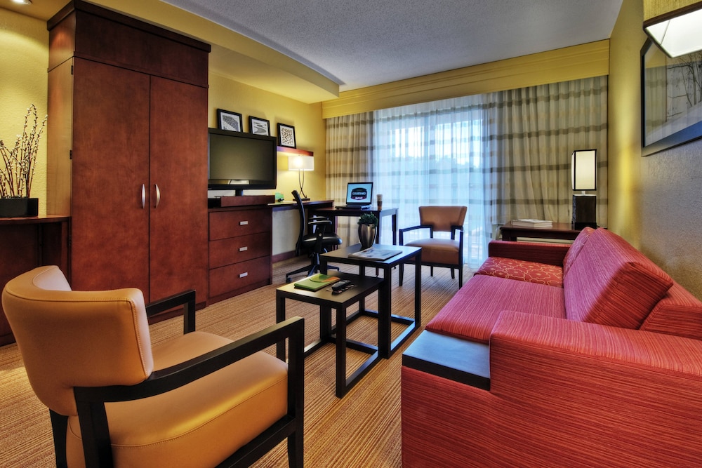 Courtyard Marriott Johnson City 30/59