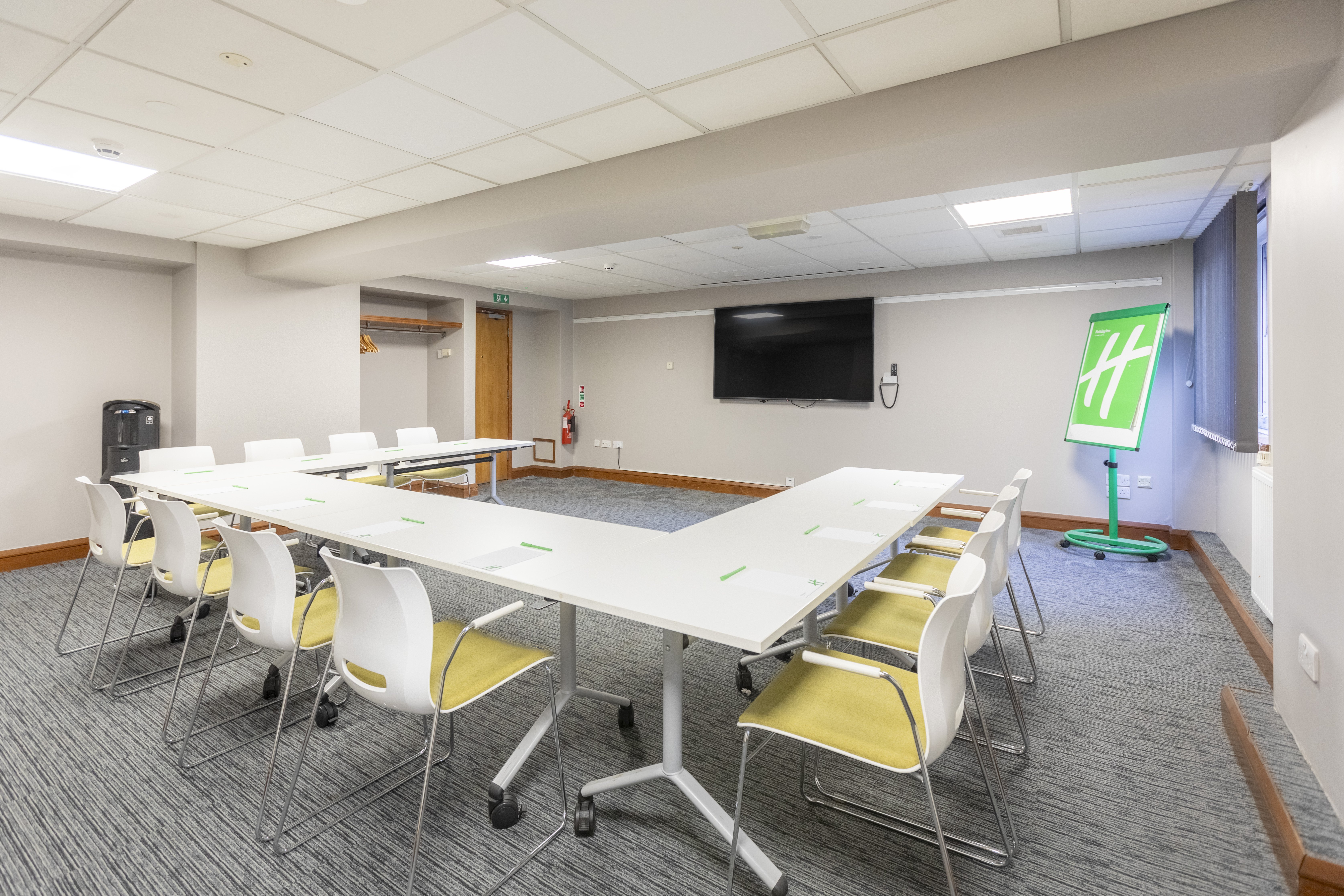 HOLIDAY INN BRENTWOOD M25, JCT 28 64/74