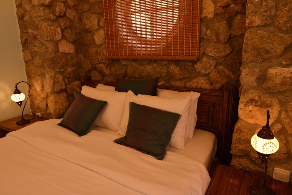 The Olive Tree Studios - Adults Only 14/50