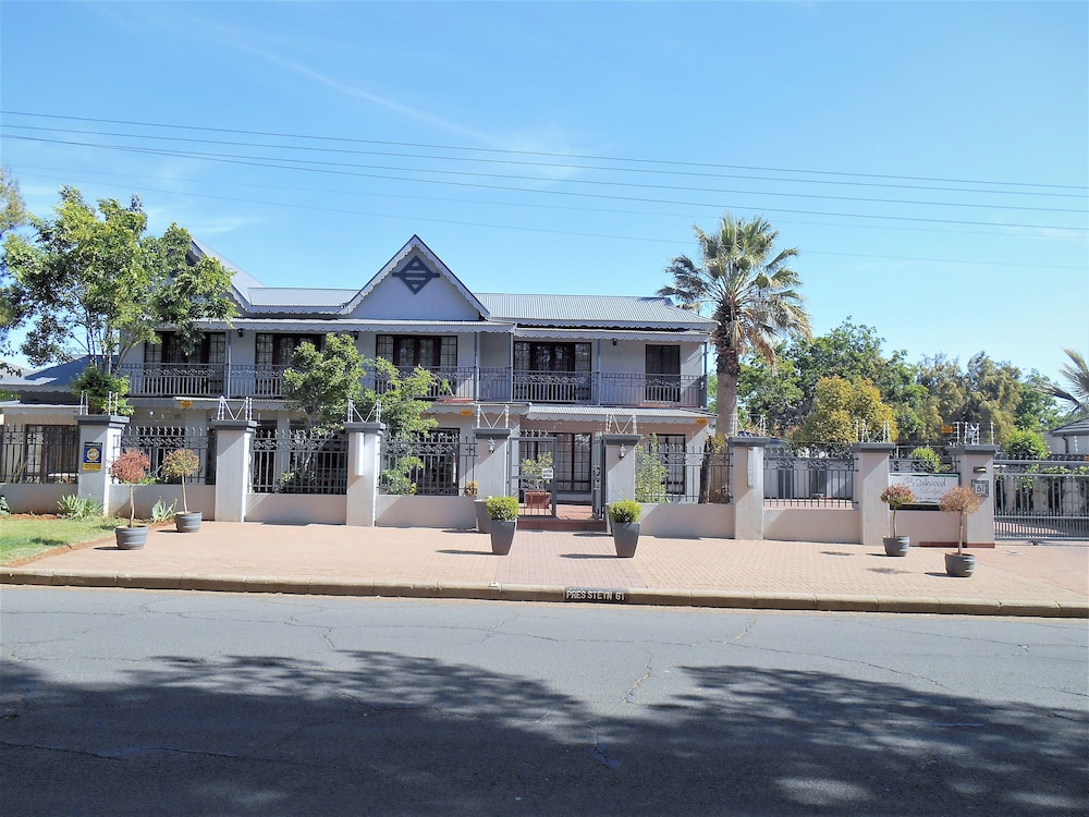 Oakwood Lodge 1/31