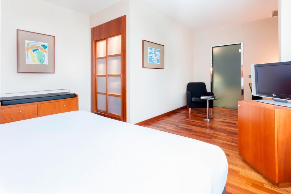 AC Hotel Alcala de Henares by Marriott 13/50
