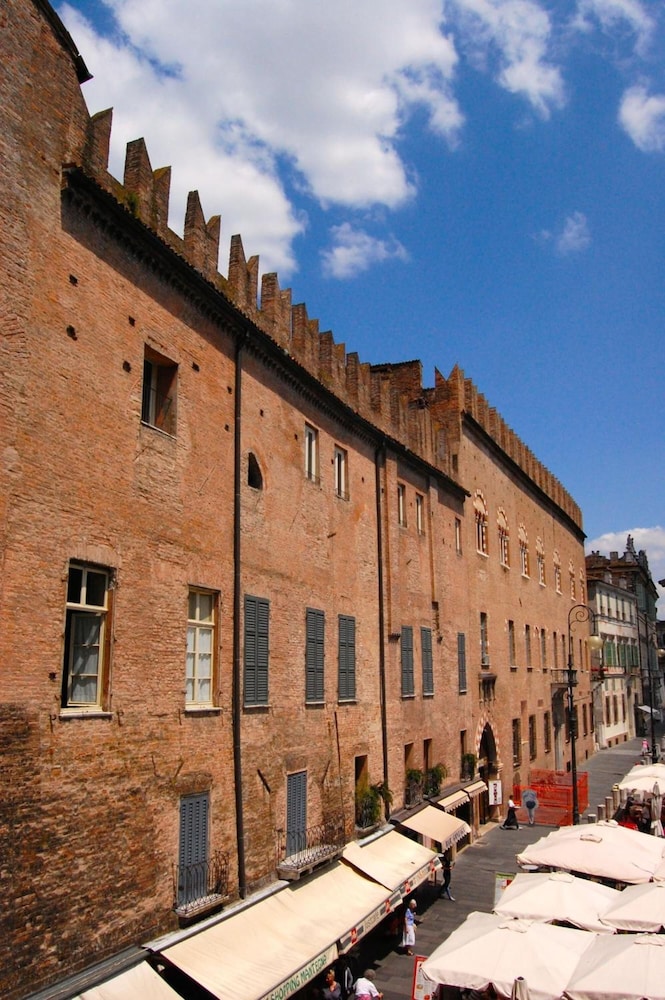 A Casa Dei Gonzaga 4/37