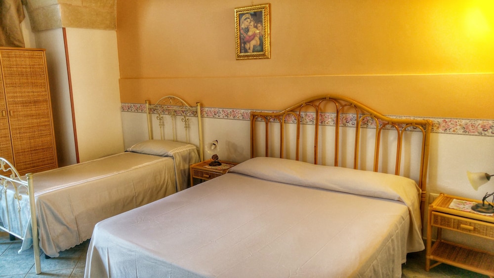 Villa Papaleo 5/50