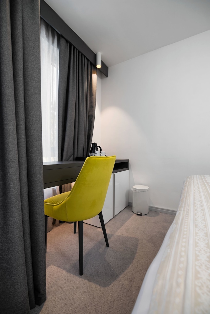 Hotel Mirjam 30/50