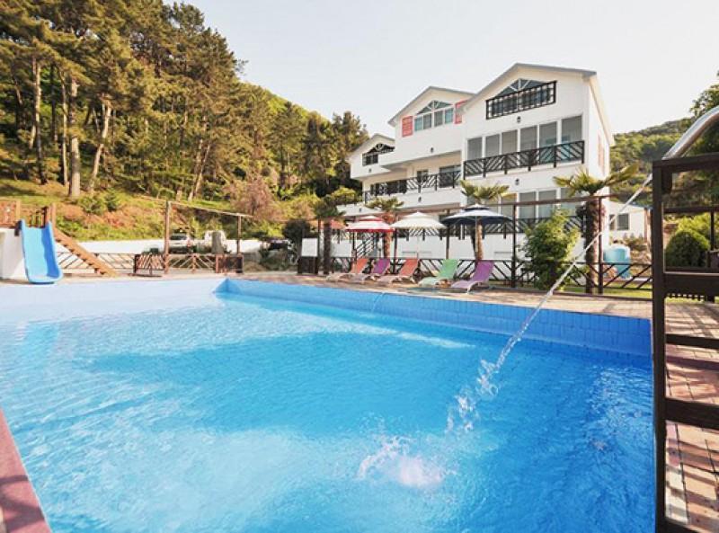 Tongyeong Happy Sea Pension 16/22