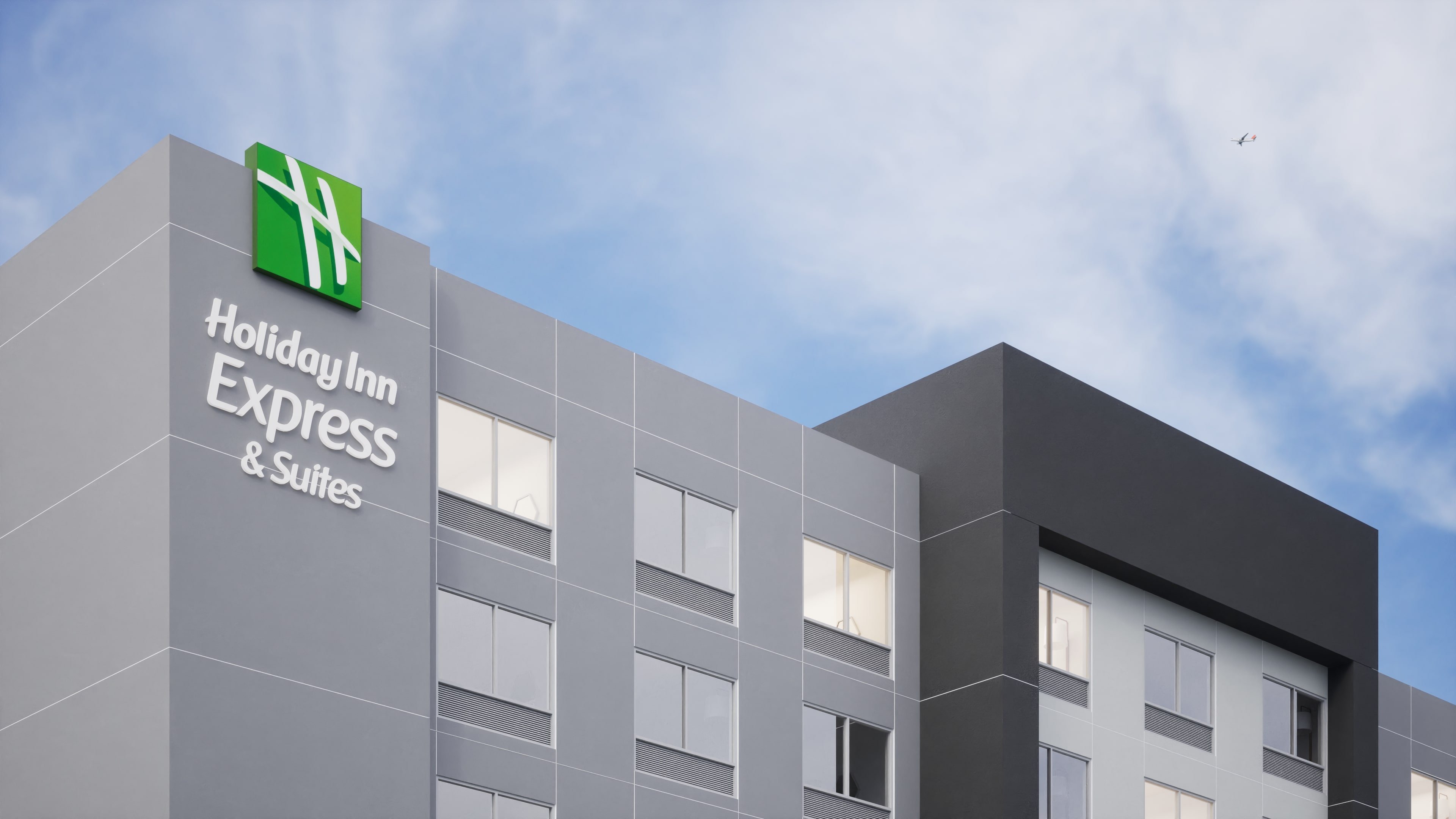 Holiday Inn Express & Suites Fort Walton Beach - Eglin Area, an IHG Hotel 7/50