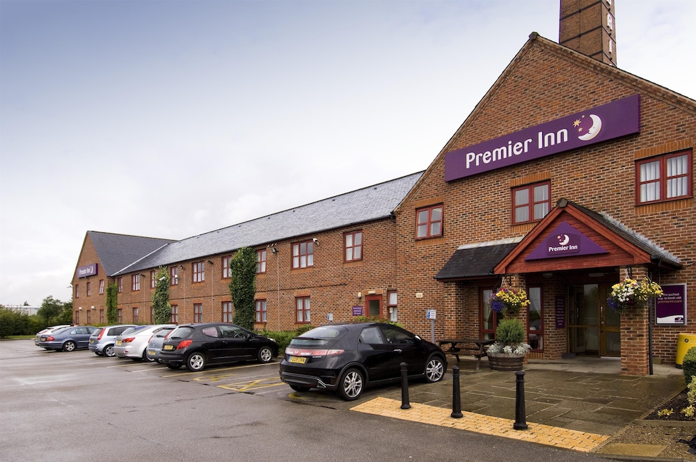 Premier Inn Leeds South (Birstall) 34/37