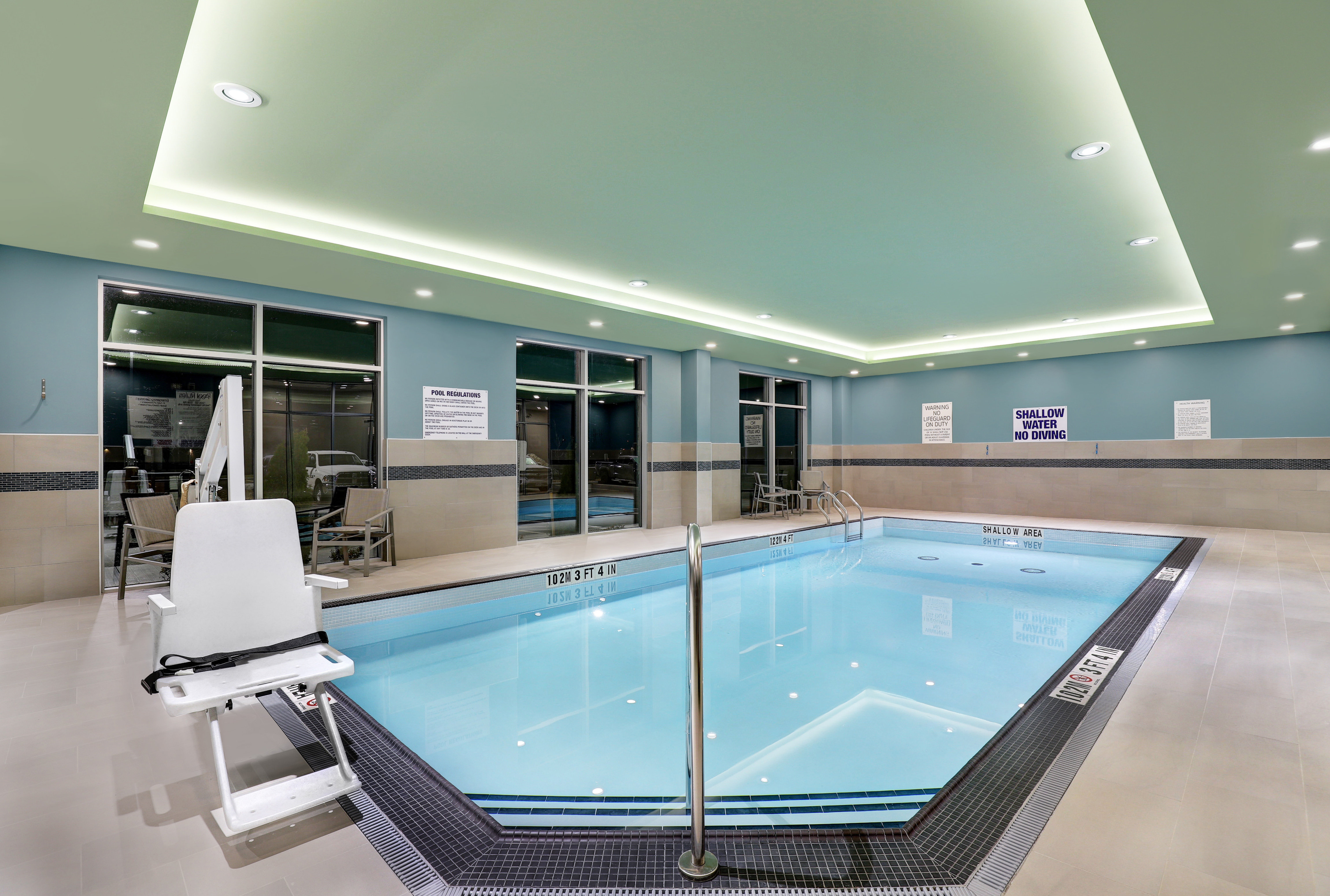 Holiday Inn Express And Suites Port Elgin 27/50
