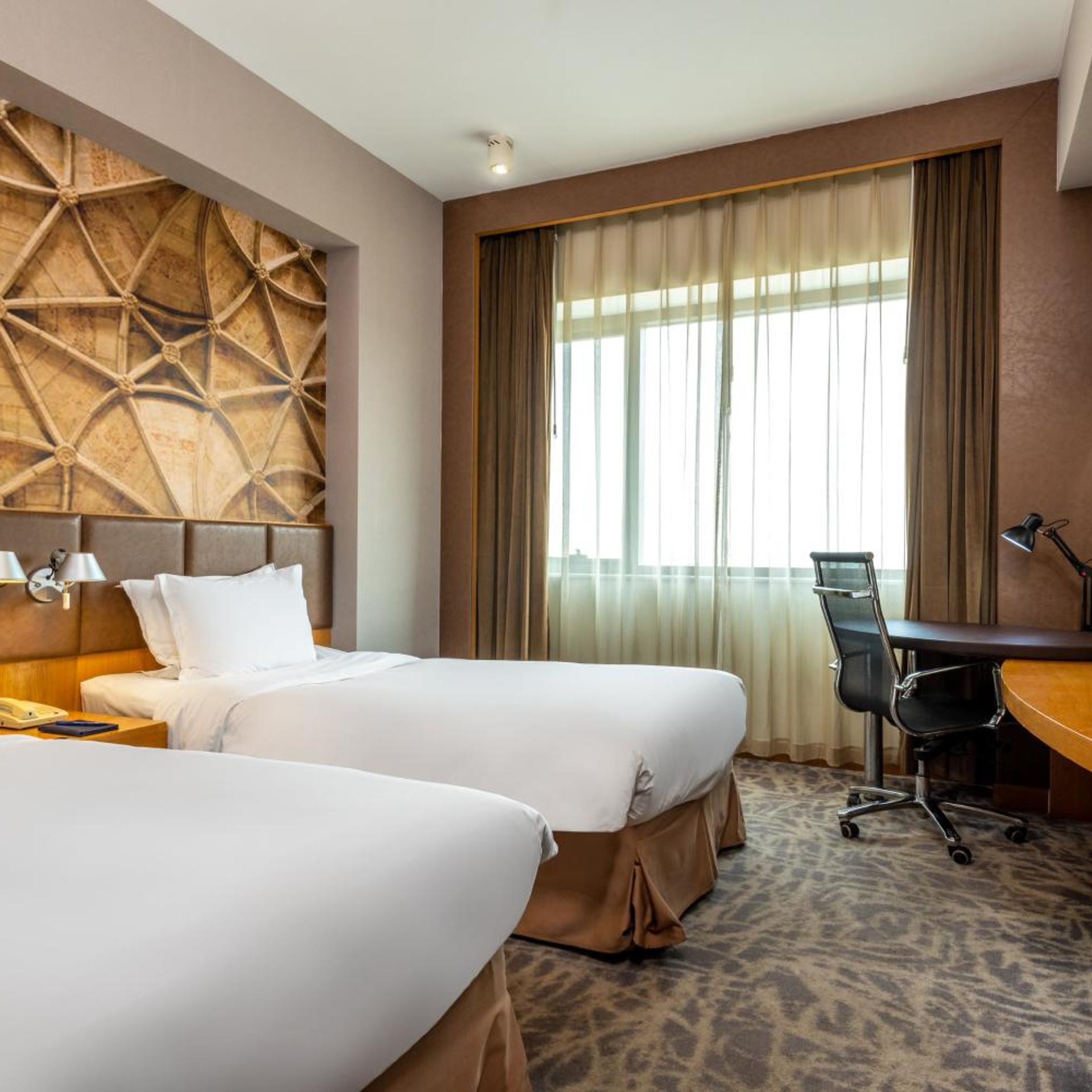 Holiday Inn Express Zhongguancun 12/50