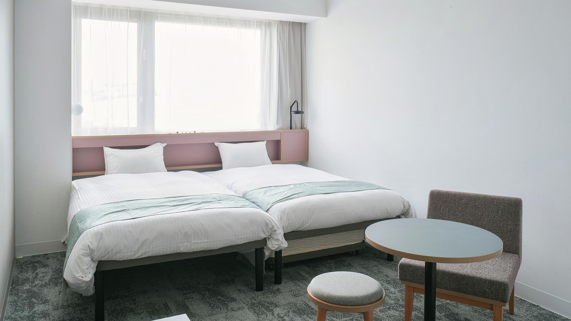 Standard, Twin Beds, City View